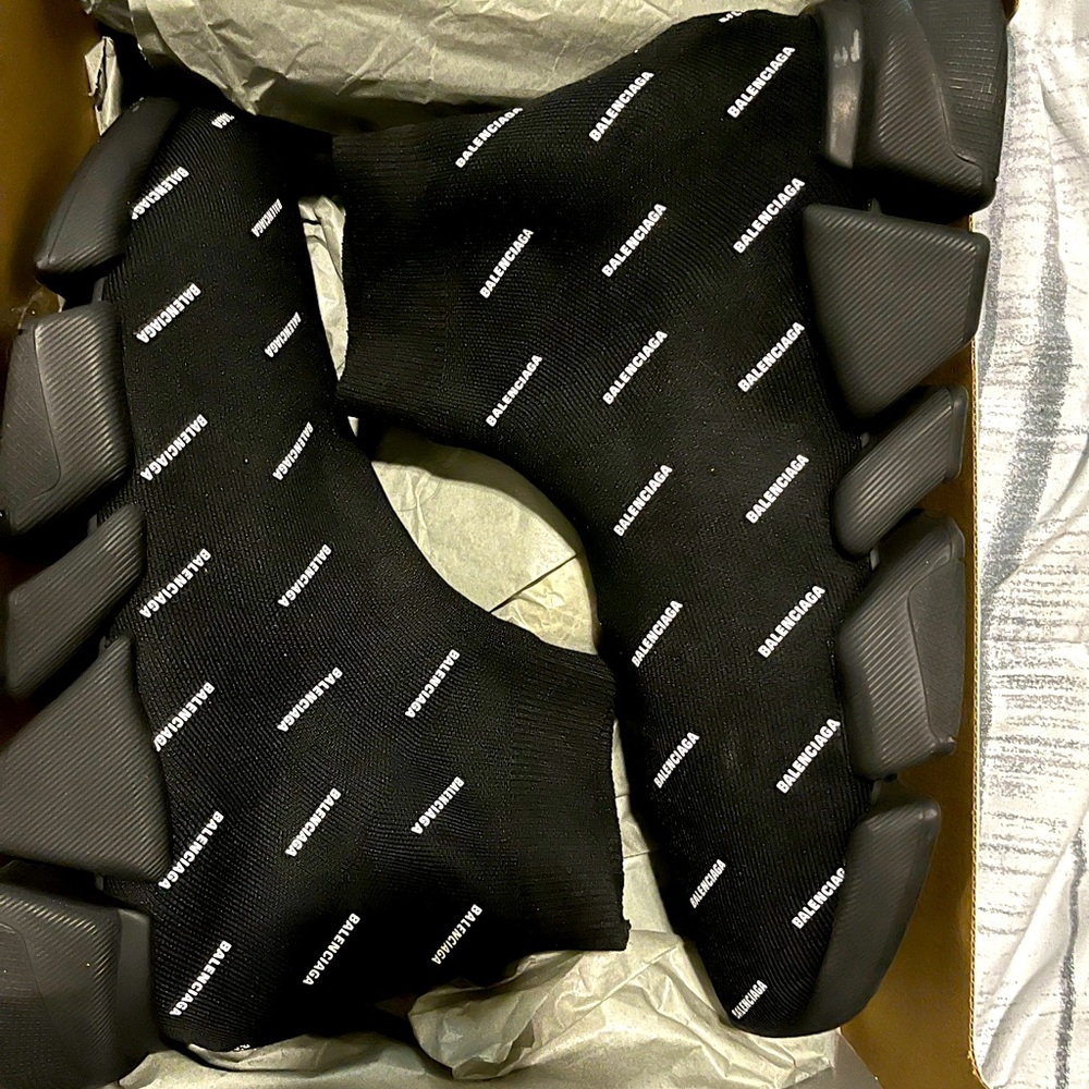-Balenciaga Speed Sneeaker, Size 10 - Picture 1 of 4